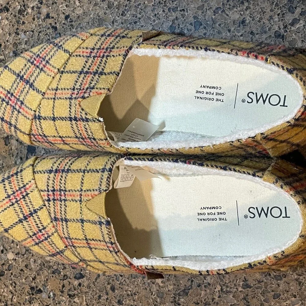 TOMS Women's Size 8.8 Alpargata Leather Wrap Buckthorn Plaid/Faux Shearling - Picture 6 of 8